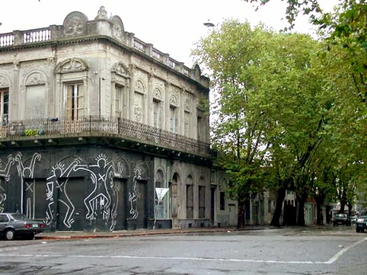 esquina Aquiles Lanza (Yaguar�n)
