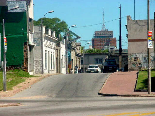 Calle Tierno Galv�n