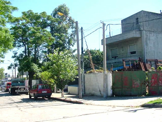 Felipe Sanguinetti esquina Juan F. Mart�nez
