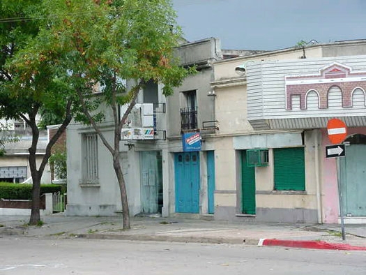 Dolores Pereira de Rosell esquina Ram�n Anador