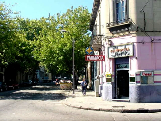 esquina Cerro Largo