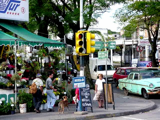 San Mart�n esquina Blvr. Batlle y Ordo�ez