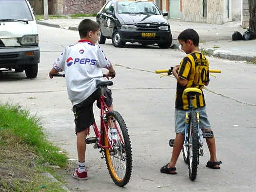 Rivales amigos