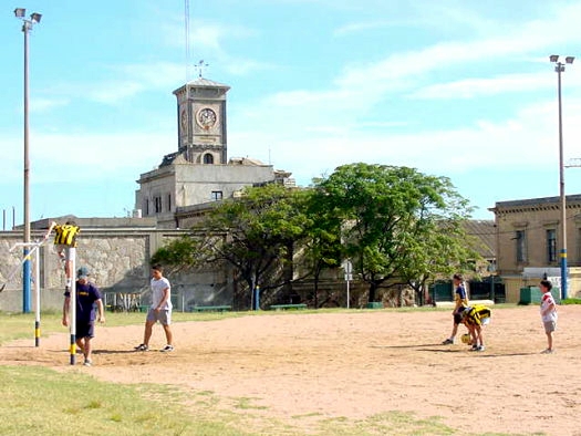 Parque Rep�blica Argentina / C�a del Gas (Dique Mau�) - Rambla Sur entre Florida y Convenci�n