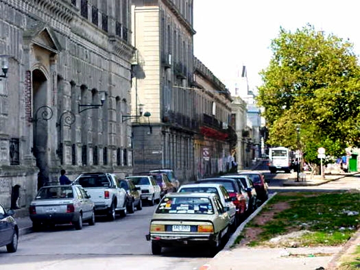 Calle Cerrito desde la ex Facultad de Humanidades