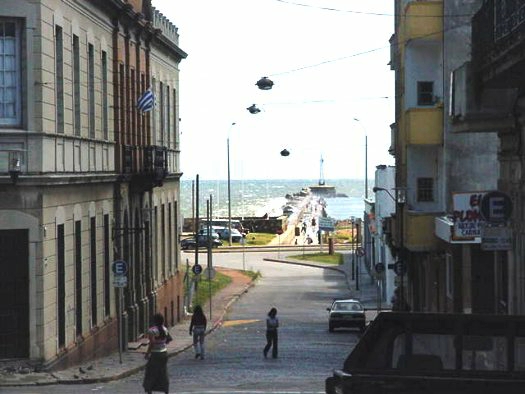 Calle Sarand� y la escollera