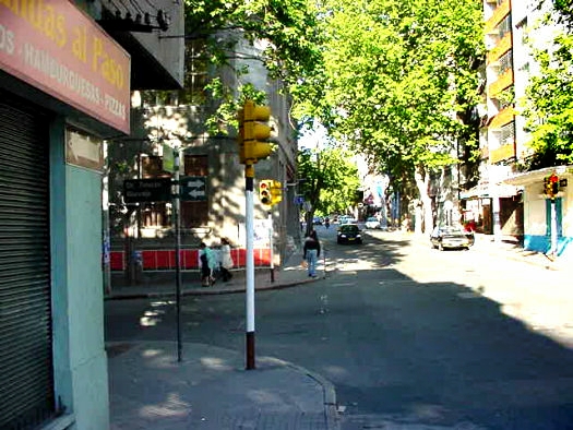 Esquina Tristan Narvaja