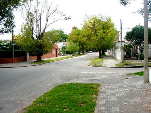 Emilio Ra�a esquina Pedro Vidal