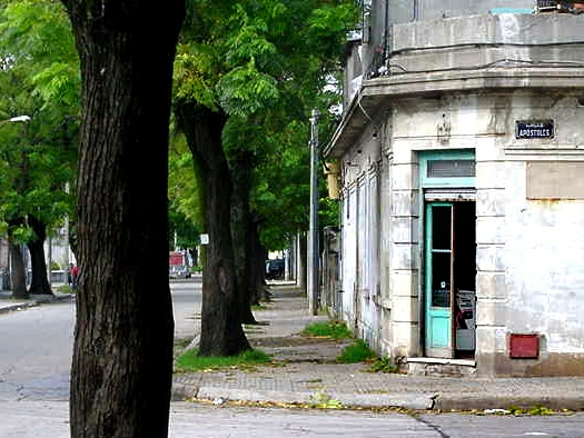 Coru�a esquina Ap�stoles