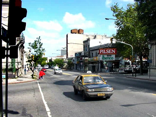 Agraciada esquina Tapes