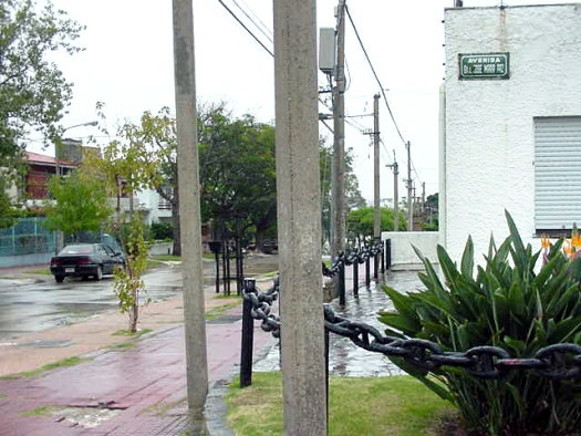 Mar Mediterr�neo esquina Gral. Paz