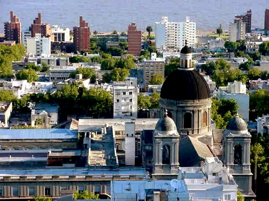 La calle Barrios Amor�n hacia la rambla